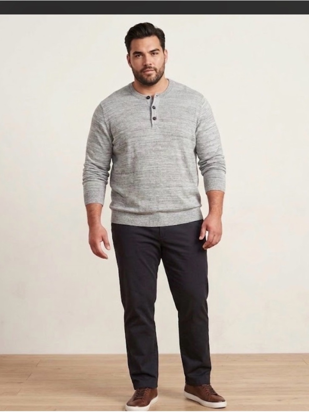 Old Navy Men's Light Grey Henley Crewneck Sweater